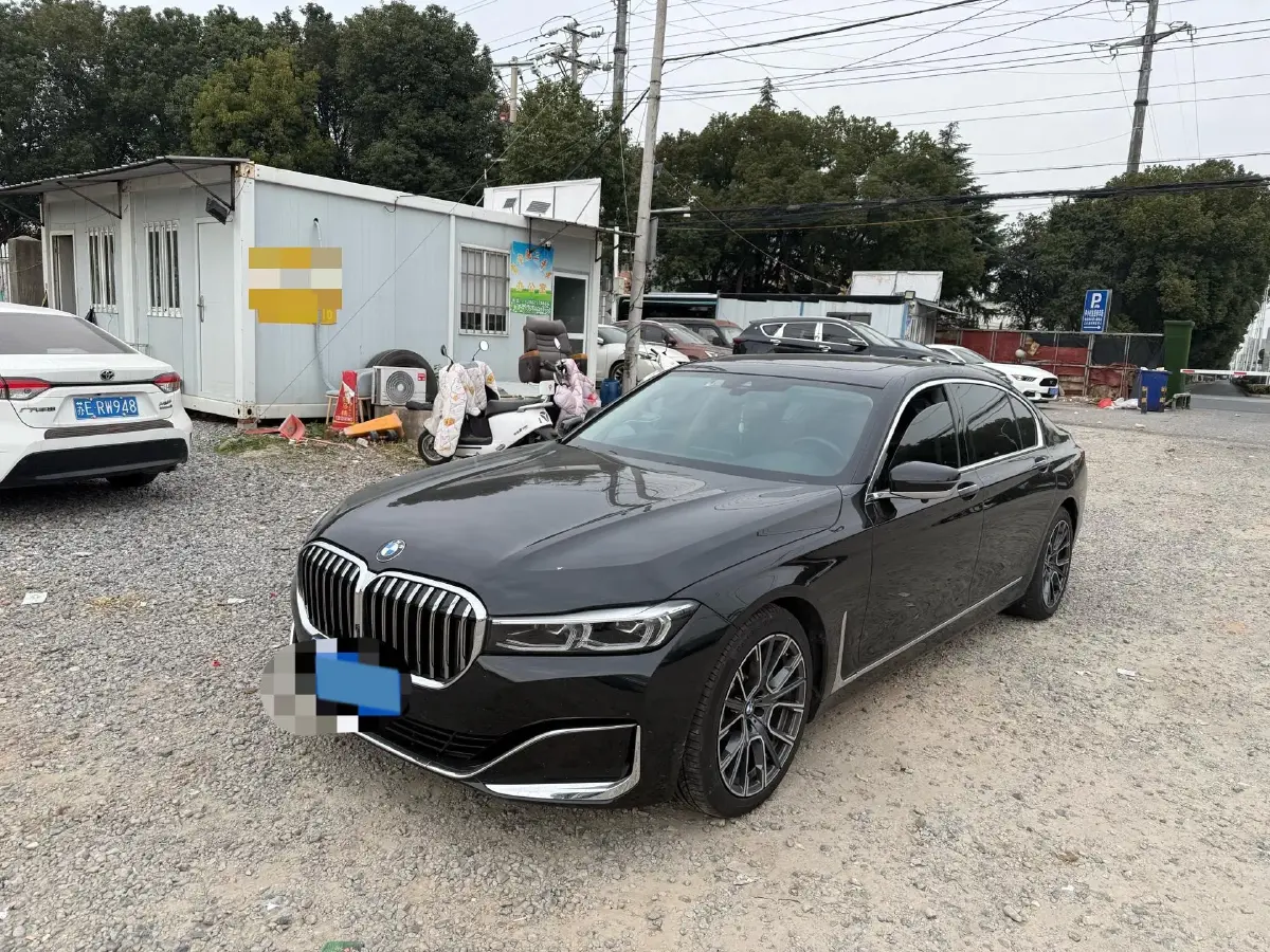 2021 BMW 7 Series 2.0T 265HP L4 8AT 2021 BMW 7 Series 2.0T 265HP L4 8AT