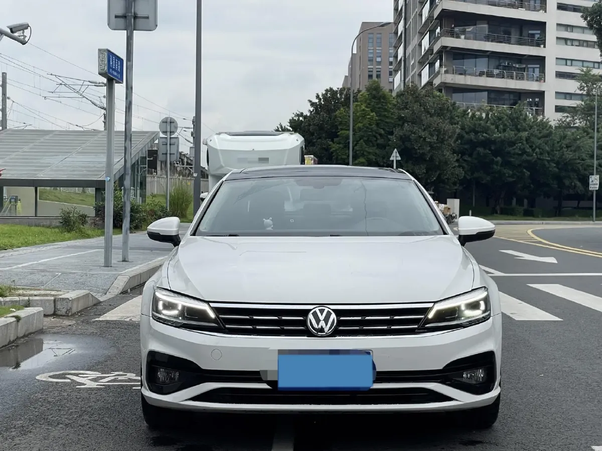 2019 Volkswagen Passat 1.4T 150HP L4 7DCT,autocango,china used car exporter,china ev exporter,chinese used car exporter,chinese used ev exporter