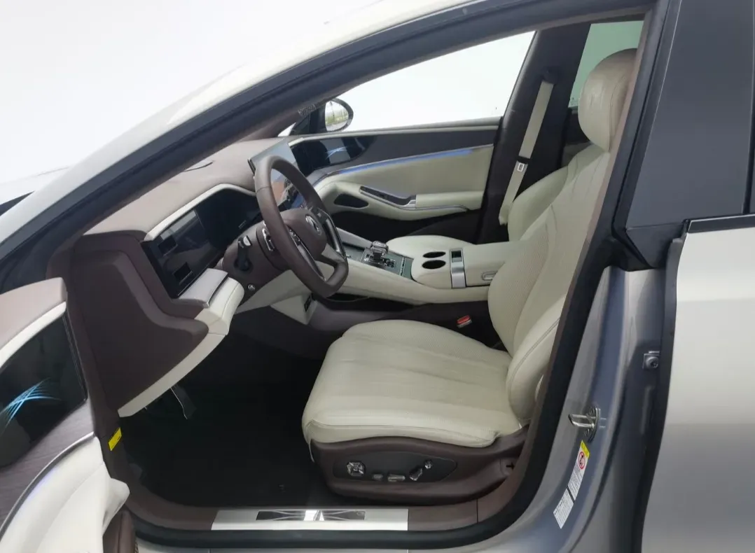 2024 Denza DenzaZ9GT 2.0T 207HP L4 E-CVT PHEV 38.5KWH,autocango,china used car exporter,china ev exporter,chinese used car exporter,chinese used ev exporter