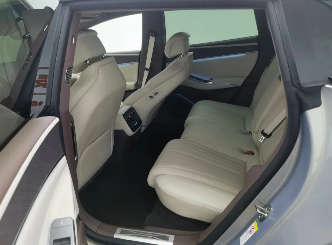 2024 Denza DenzaZ9GT 2.0T 207HP L4 E-CVT PHEV 38.5KWH,autocango,china used car exporter,china ev exporter,chinese used car exporter,chinese used ev exporter