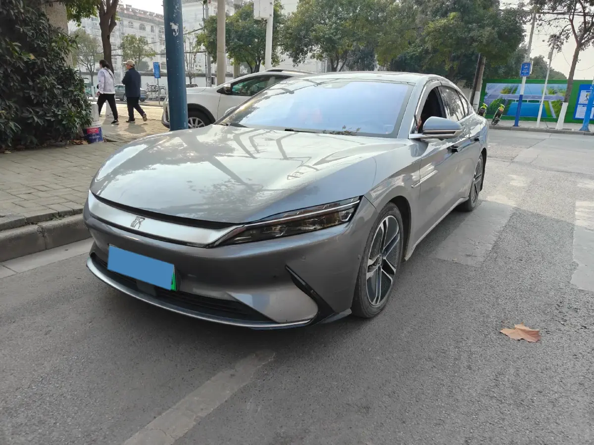 2020 Lincoln MKZ 2.0T 196HP L4 6AT