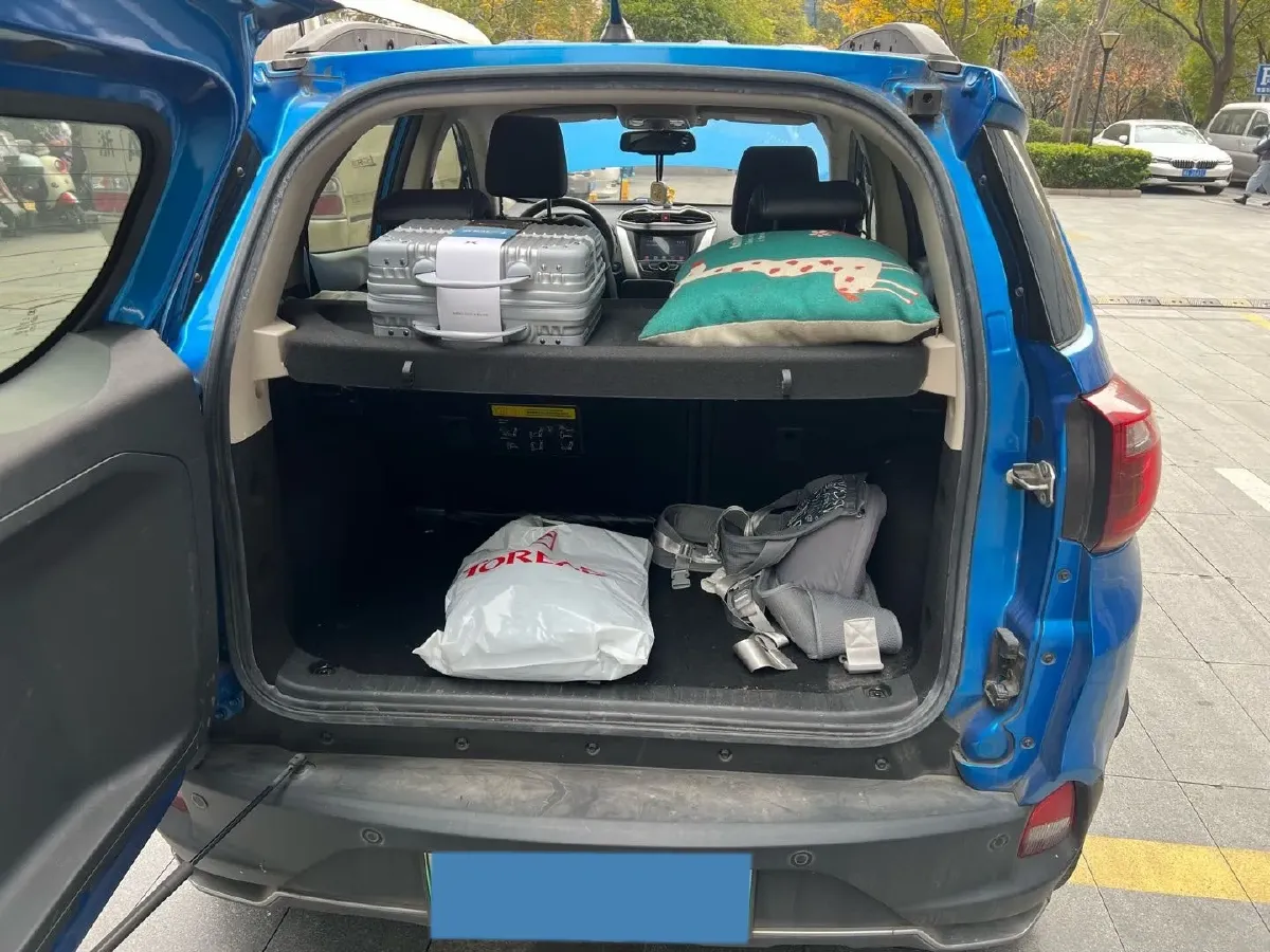 2018 BYD Yuan BEV 42KWH,autocango,china used car exporter,china ev exporter,chinese used car exporter,chinese used ev exporter