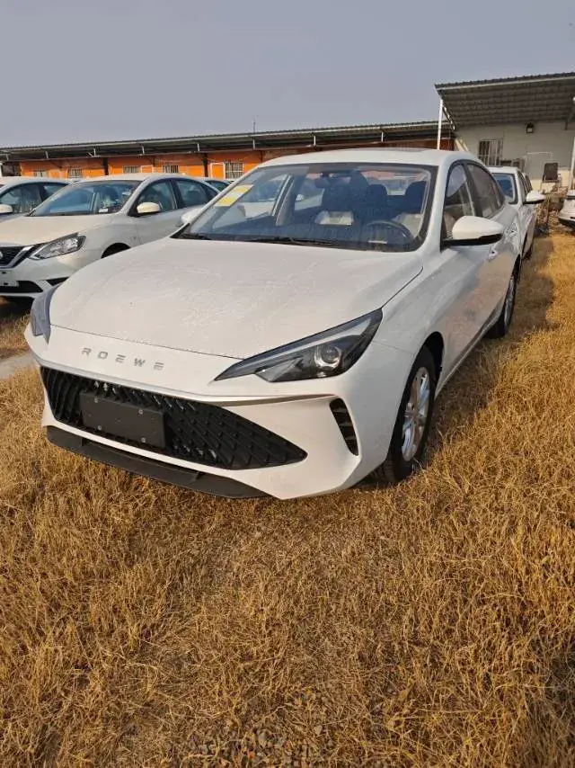 2026 Roewe i5 1.5L 129HP L4 CVT