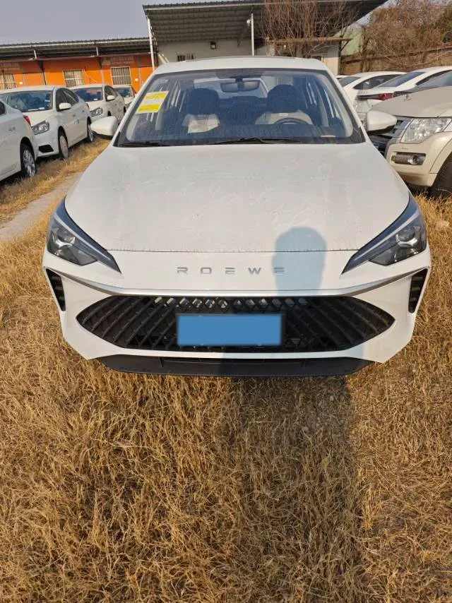 2026 Roewe i5 1.5L 129HP L4 CVT,autocango,china used car exporter,china ev exporter,chinese used car exporter,chinese used ev exporter