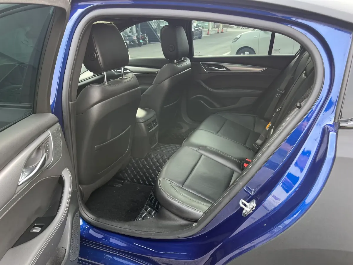 2024 Cadillac CT5 2.0T 237HP L4 10AT,autocango,china used car exporter,china ev exporter,chinese used car exporter,chinese used ev exporter