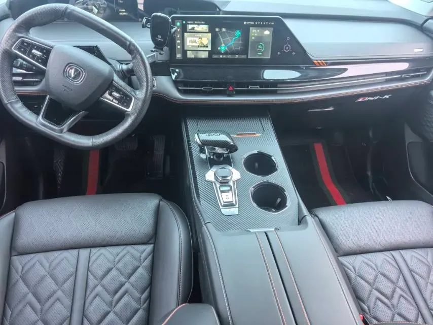 2021 ChangAn UNI-K 2.0T 233HP L4 8AT,autocango,china used car exporter,china ev exporter,chinese used car exporter,chinese used ev exporter