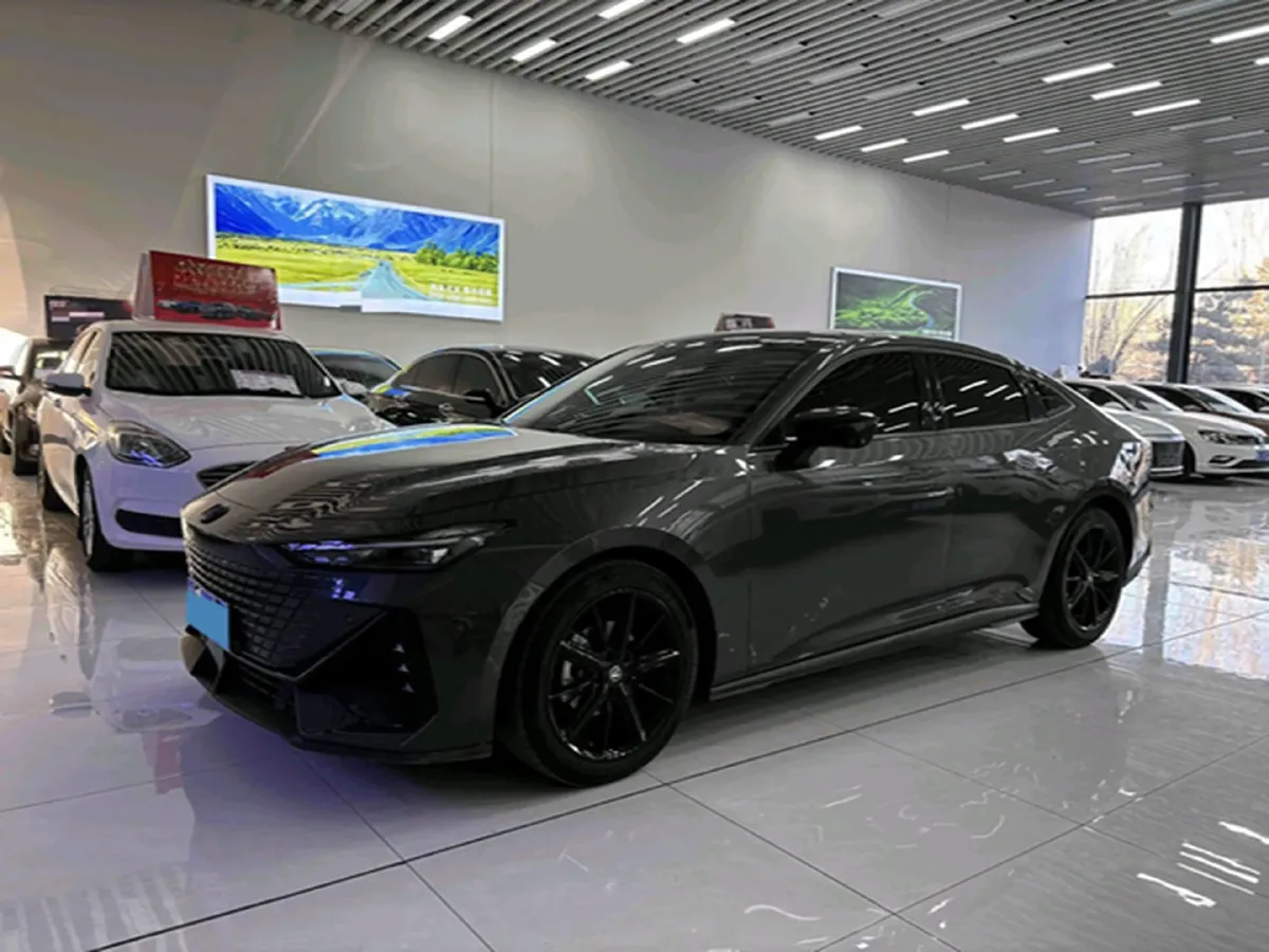 2023 ChangAn UNI-V 1.5T 188HP L4 7DCT,autocango,china used car exporter,china ev exporter,chinese used car exporter,chinese used ev exporter