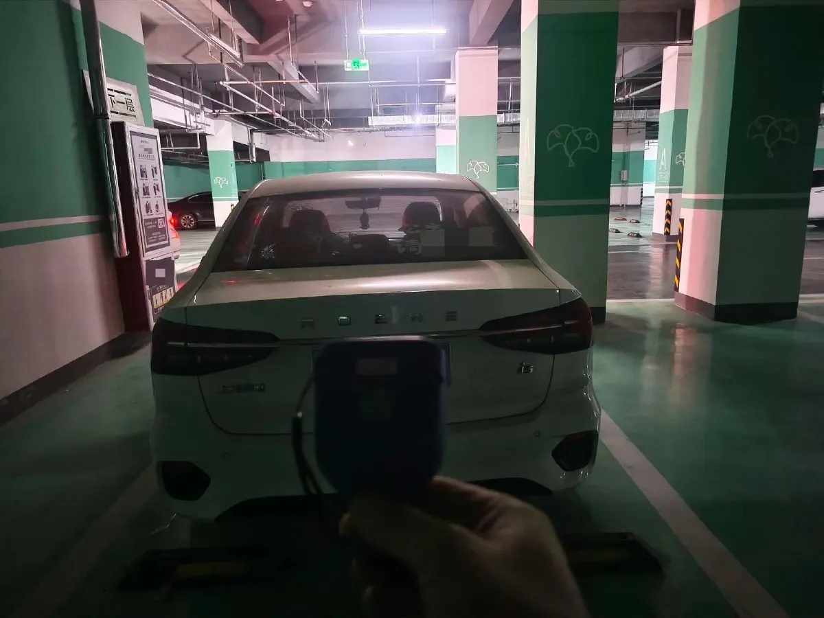 2021 Roewe i5 1.5L 120HP L4 CVT,autocango,china used car exporter,china ev exporter,chinese used car exporter,chinese used ev exporter