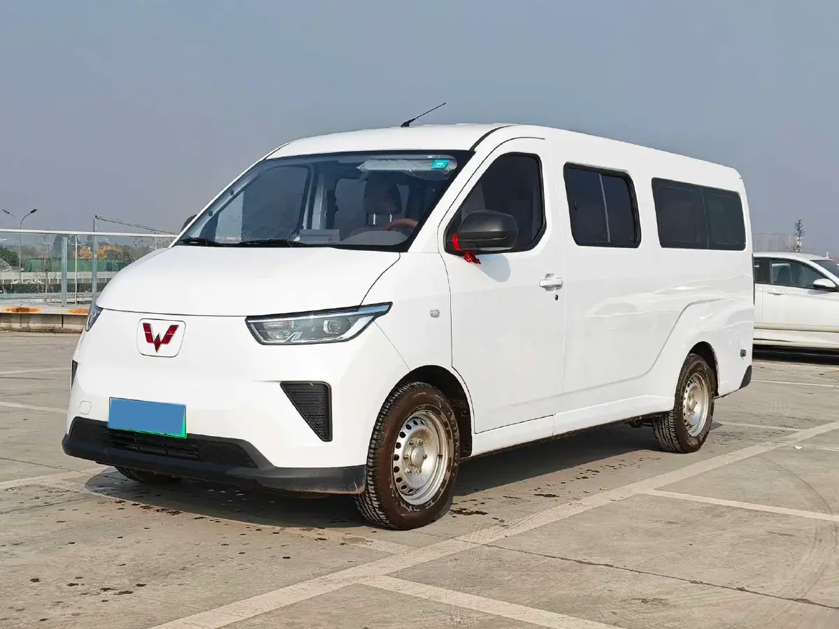 2025 WuLing YangGuang