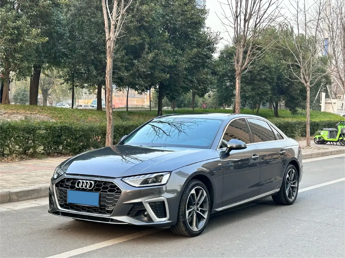 2020 Audi A4L 2.0T 150HP L4 7DCT