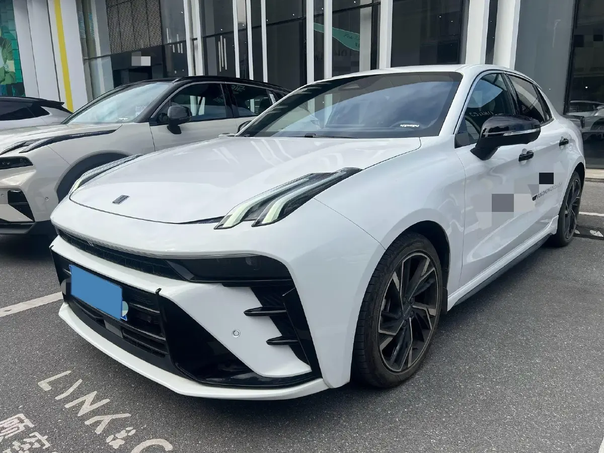 2025 LYNK&CO 03 1.5T 181HP L4 7DCT