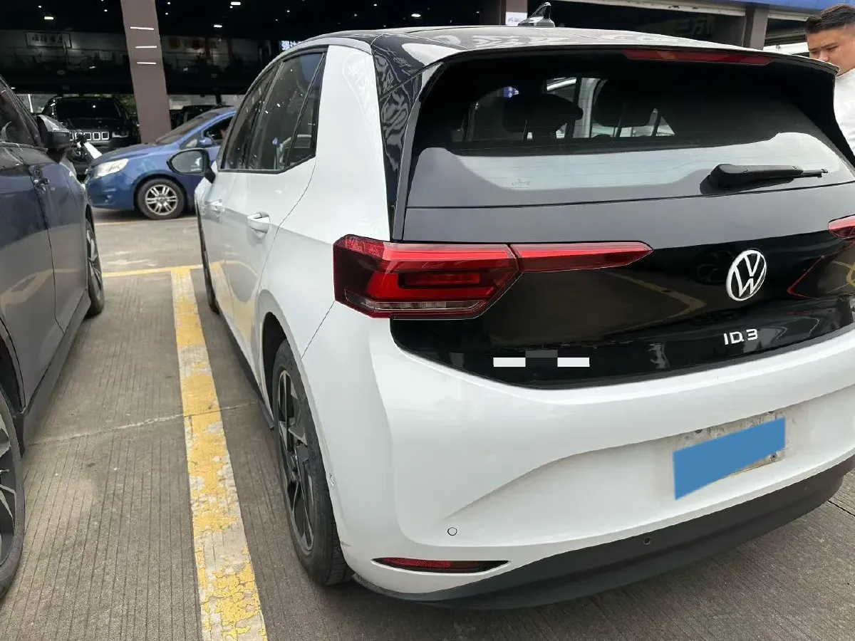 2025 Volkswagen ID.3 BEV 52.8KWH,autocango,china used car exporter,china ev exporter,chinese used car exporter,chinese used ev exporter