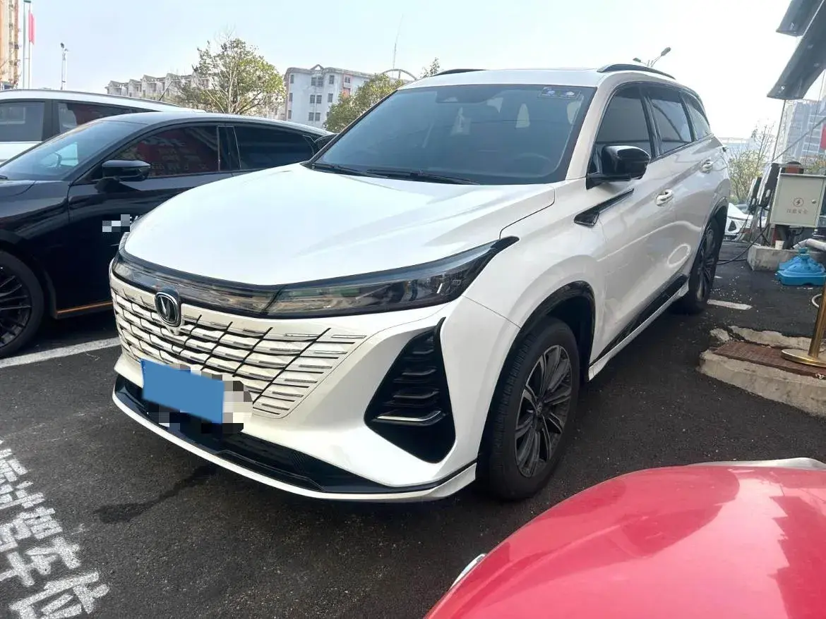 2024 ChangAn CS75 Plus 2.0T 233HP L4 8AT