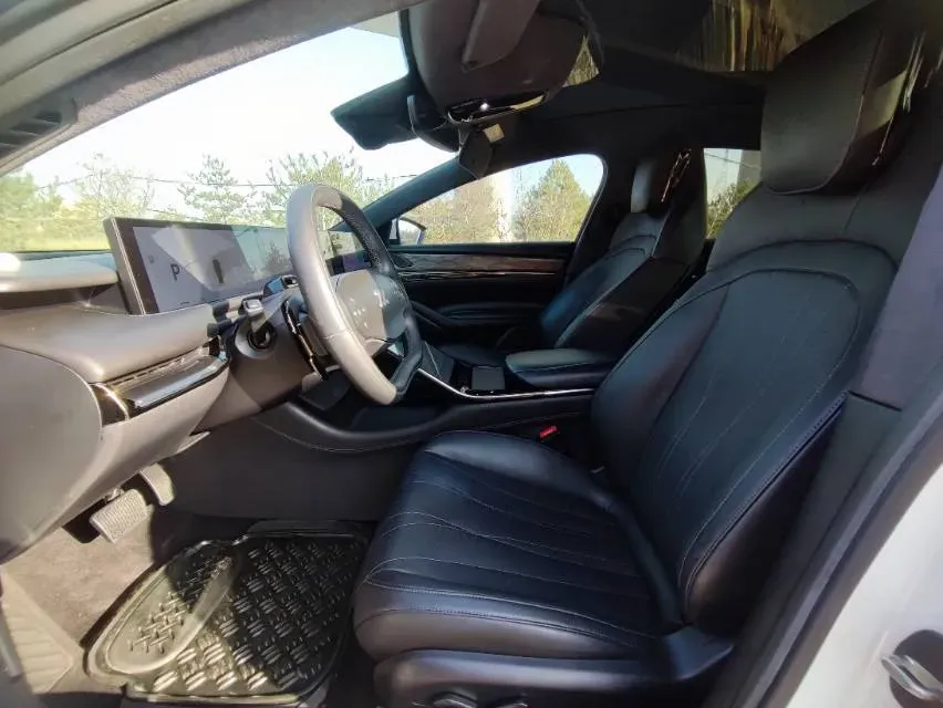 2022 IM L7 BEV 90KWH,autocango,china used car exporter,china ev exporter,chinese used car exporter,chinese used ev exporter