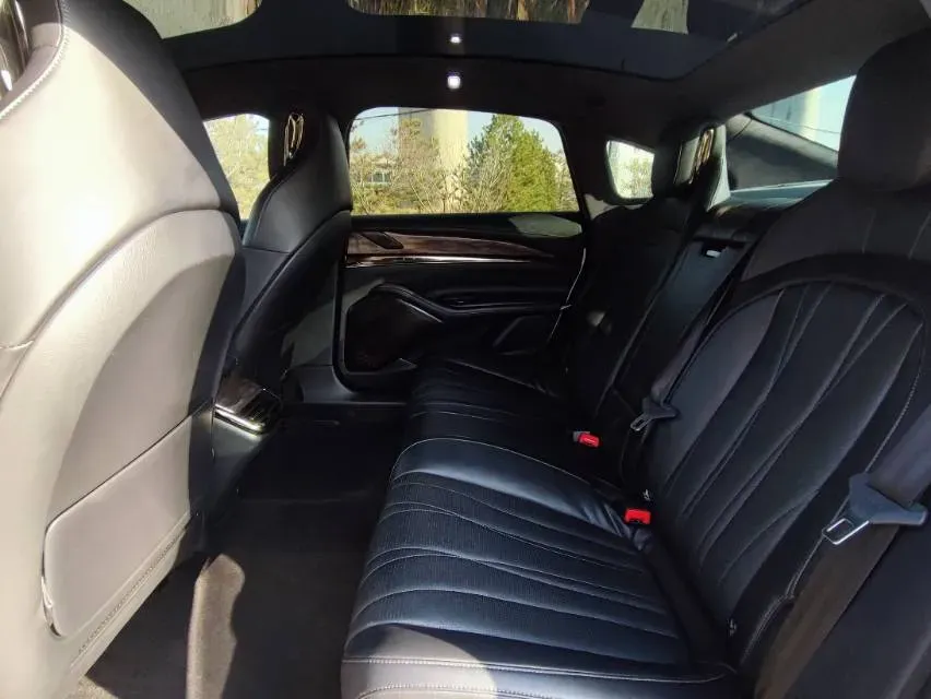 2022 IM L7 BEV 90KWH,autocango,china used car exporter,china ev exporter,chinese used car exporter,chinese used ev exporter