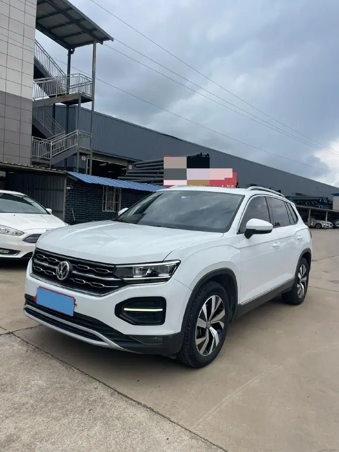 2019 Jeep Cherokee 2.0T 234HP L4 9AT