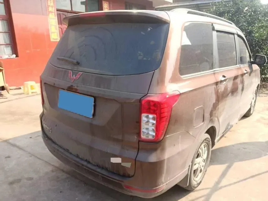 2019 WuLing HongGuang 1.5L 99HP L4 6MT,autocango,china used car exporter,china ev exporter,chinese used car exporter,chinese used ev exporter