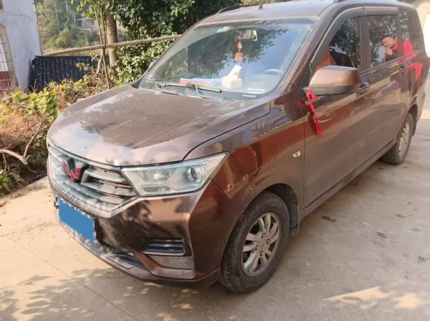 2019 WuLing HongGuang 1.5L 99HP L4 6MT,autocango,china used car exporter,china ev exporter,chinese used car exporter,chinese used ev exporter