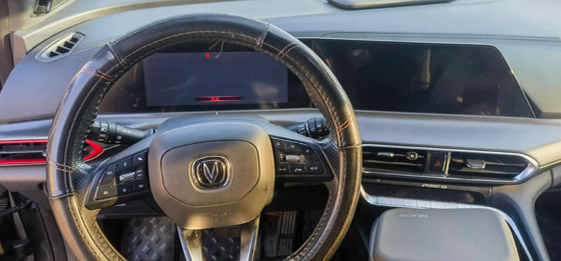 2020 ChangAn UNI-T 1.5T 180HP L4 7DCT,autocango,china used car exporter,china ev exporter,chinese used car exporter,chinese used ev exporter