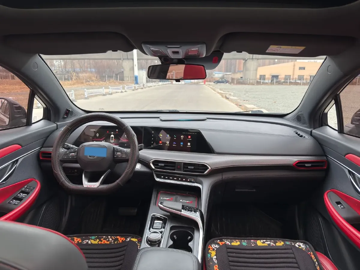 2021 ChangAn UNI-T 1.5T 180HP L4 7DCT,autocango,china used car exporter,china ev exporter,chinese used car exporter,chinese used ev exporter