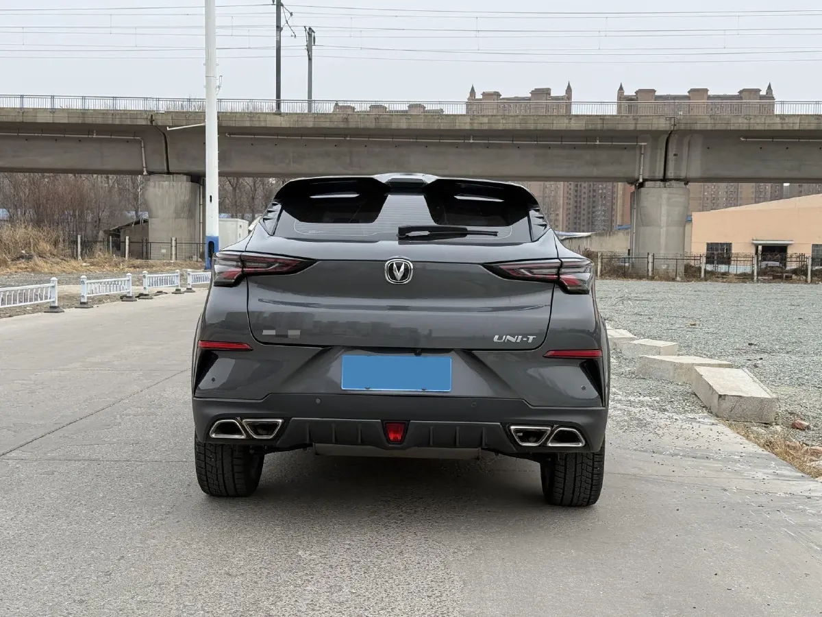 2021 ChangAn UNI-T 1.5T 180HP L4 7DCT,autocango,china used car exporter,china ev exporter,chinese used car exporter,chinese used ev exporter