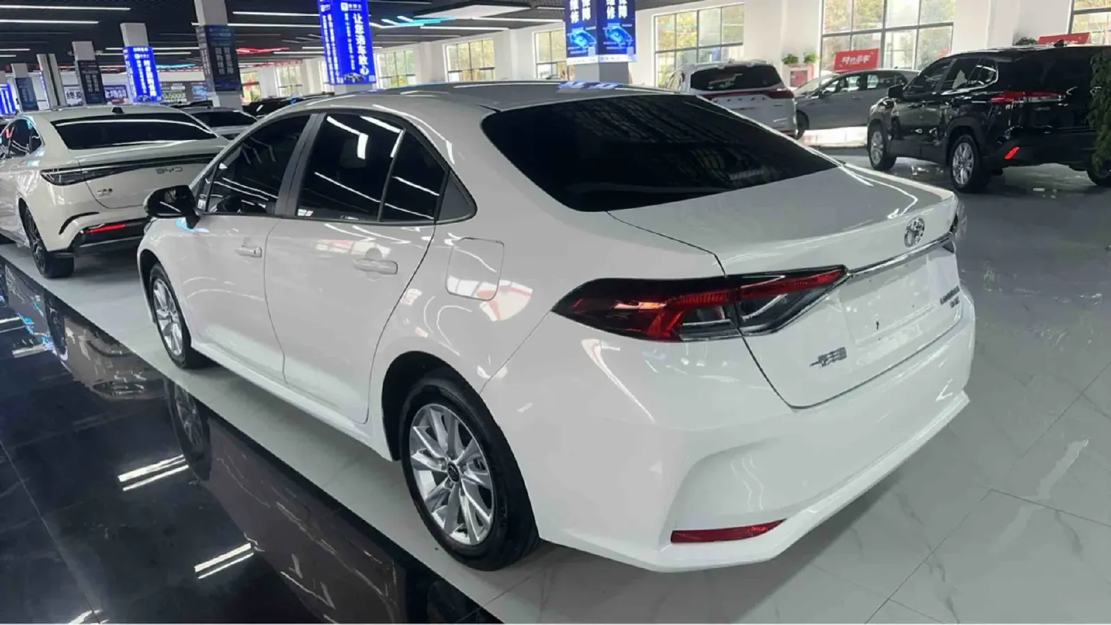 2024 Toyota Corolla 1.2T 116HP L4 CVT,autocango,china used car exporter,china ev exporter,chinese used car exporter,chinese used ev exporter