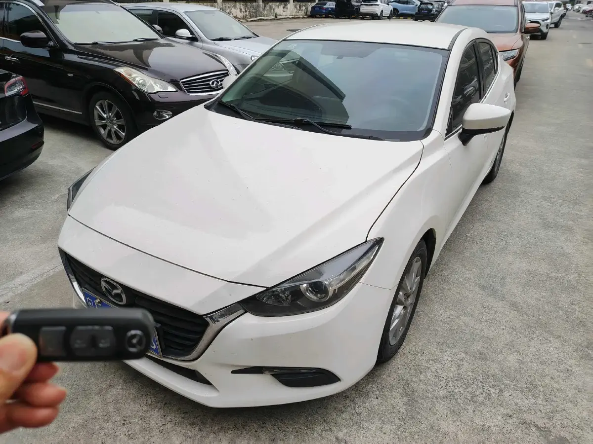 2017 Mazda 3 Axela 1.5L 117HP L4 6AT