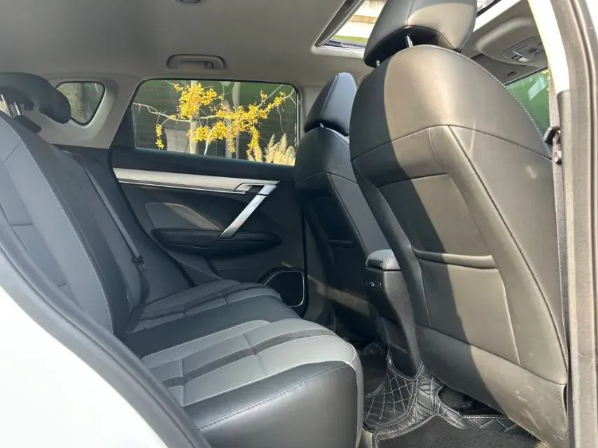 2023 Geely Coolray 1.5T 181HP L4 7DCT,autocango,china used car exporter,china ev exporter,chinese used car exporter,chinese used ev exporter