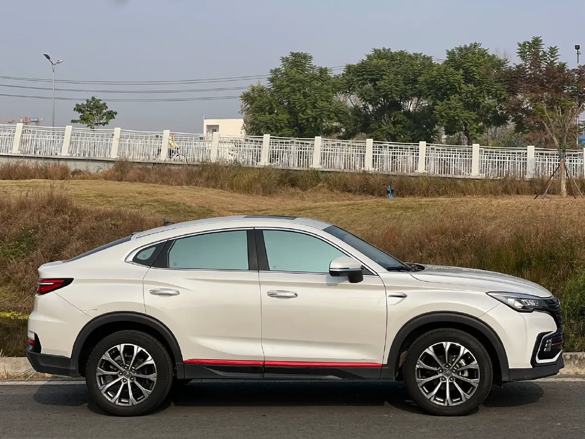 2019 ChangAn CS85 Coupe 1.5T 178HP L4 7DCT,autocango,china used car exporter,china ev exporter,chinese used car exporter,chinese used ev exporter