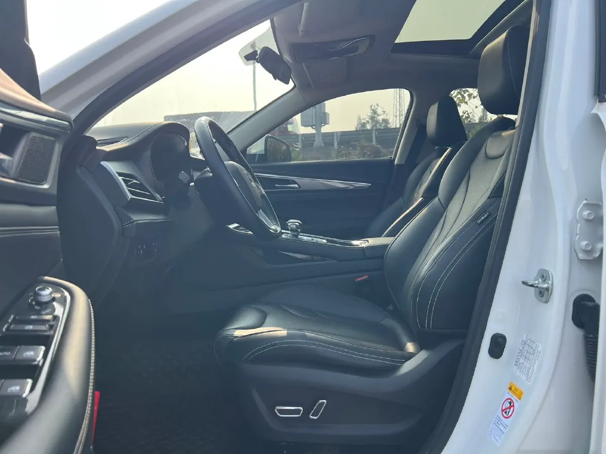 2019 ChangAn CS85 Coupe 1.5T 178HP L4 7DCT,autocango,china used car exporter,china ev exporter,chinese used car exporter,chinese used ev exporter