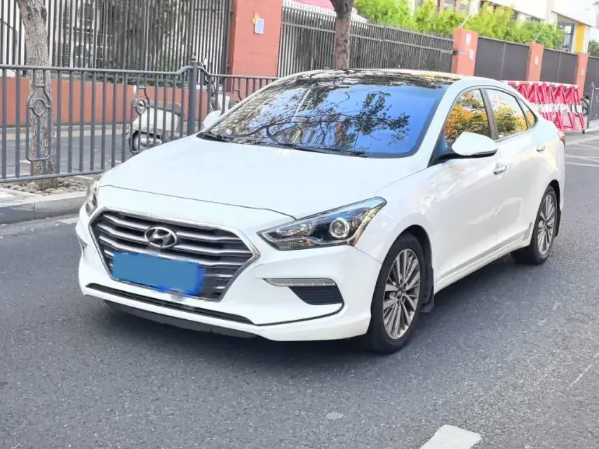 2017 Hyundai Mistra 1.8L 143HP L4 6AT