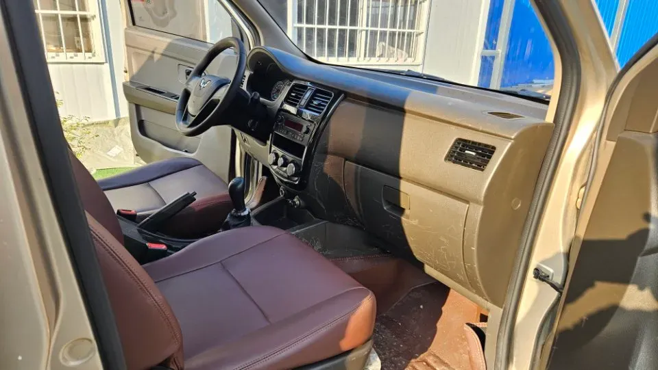 2018 WuLing RongGuang V 1.2L 88HP L4 5MT,autocango,china used car exporter,china ev exporter,chinese used car exporter,chinese used ev exporter