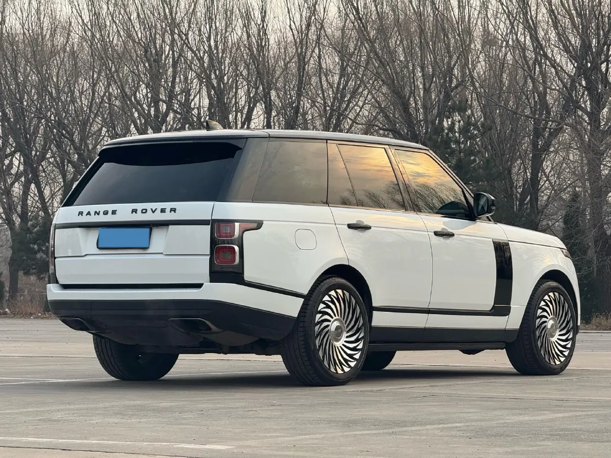 2018 Land Rover Range Rover Evoque 2.0T 241HP L4 9AT,autocango,china used car exporter,china ev exporter,chinese used car exporter,chinese used ev exporter