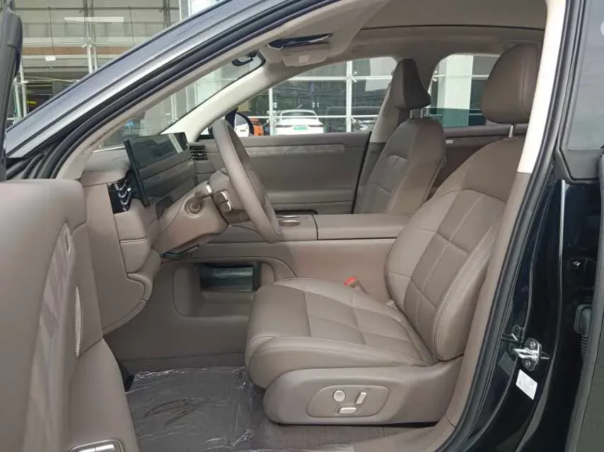 2026 IM LS6 REEV 155HP REEV,autocango,china used car exporter,china ev exporter,chinese used car exporter,chinese used ev exporter