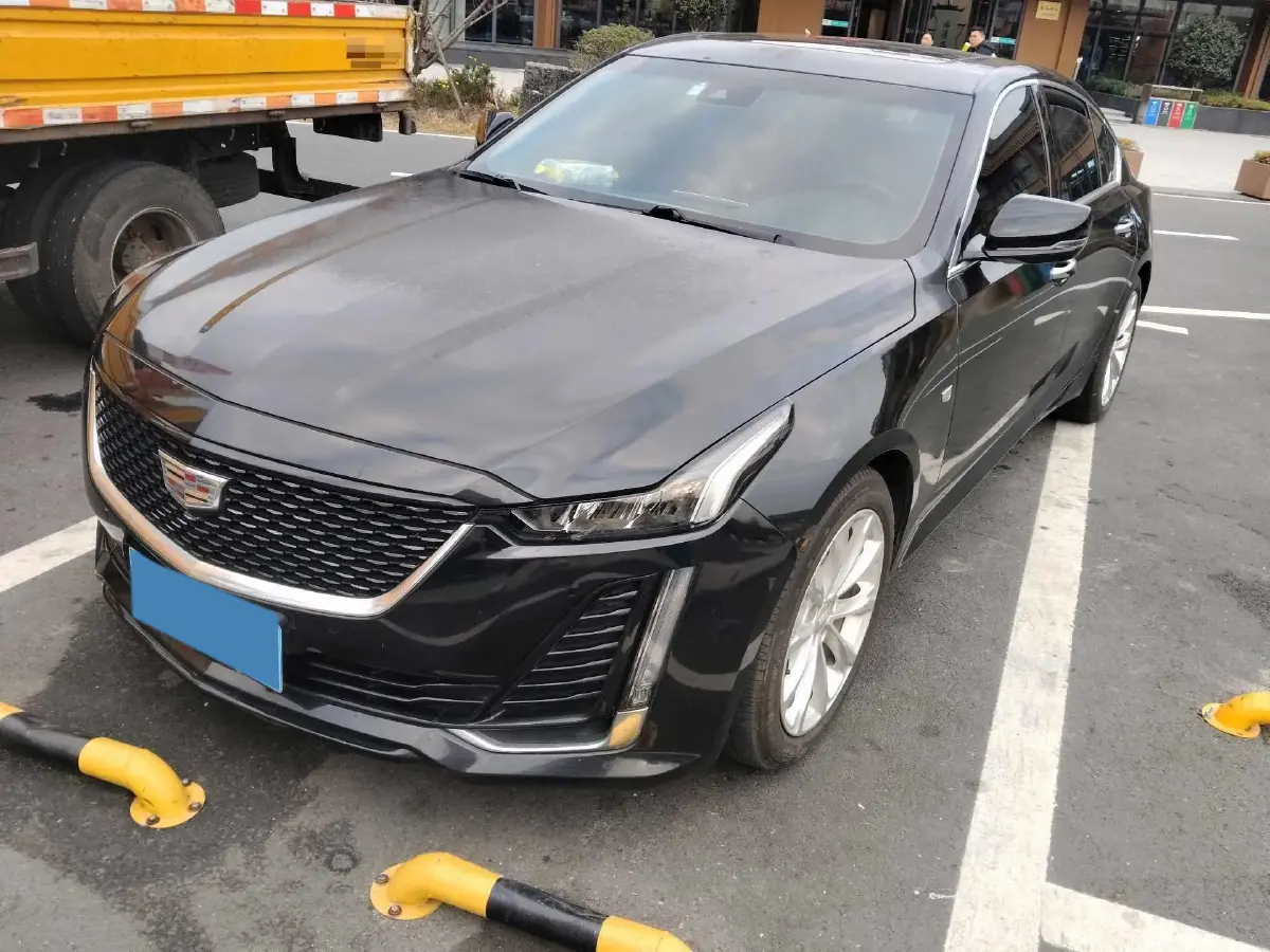 2021 Cadillac CT5 2.0T 237HP L4 10AT