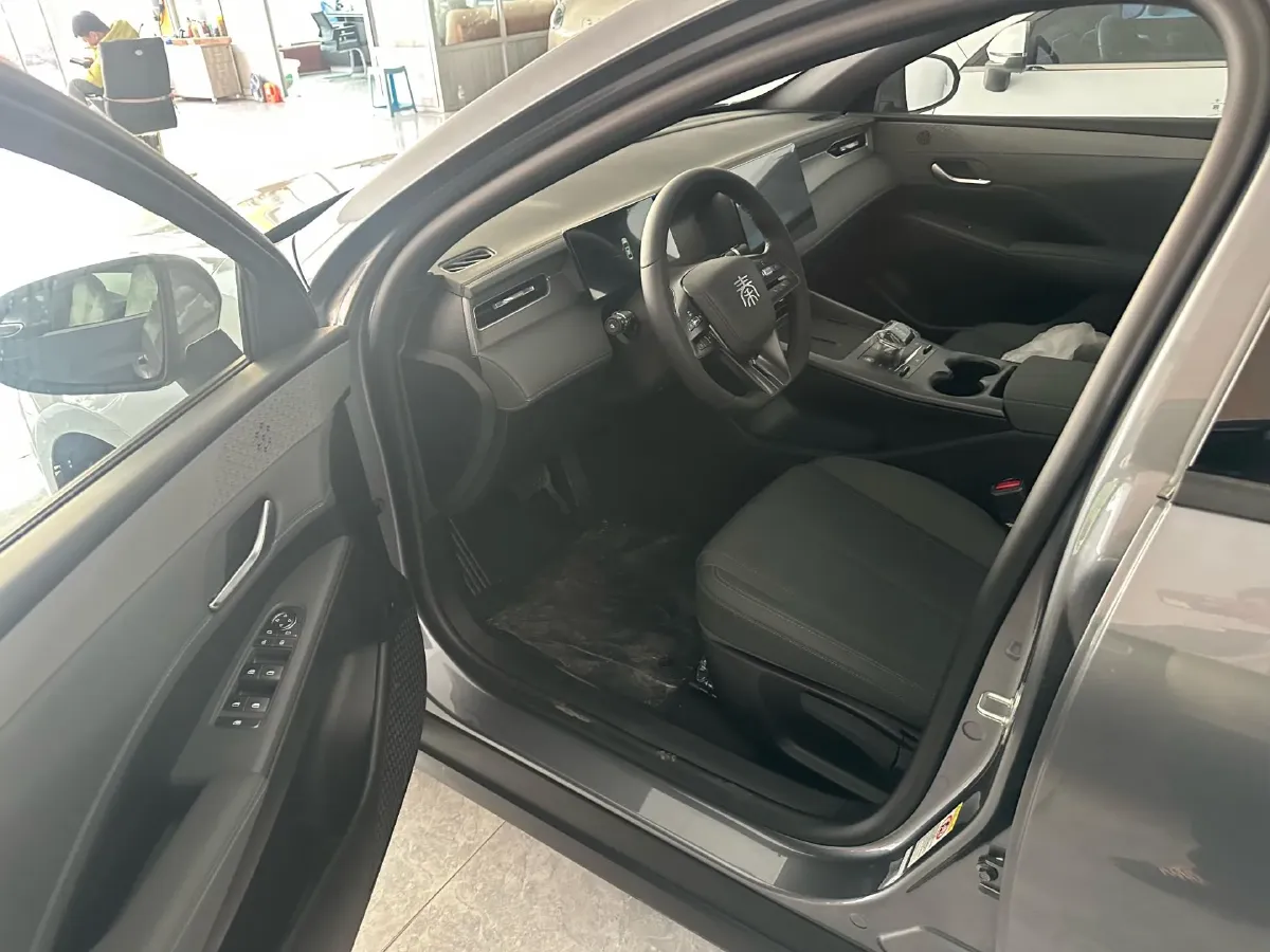 2025 BYD Qin Plus 1.5L 101HP L4 E-CVT PHEV 7.68KWH,autocango,china used car exporter,china ev exporter,chinese used car exporter,chinese used ev exporter