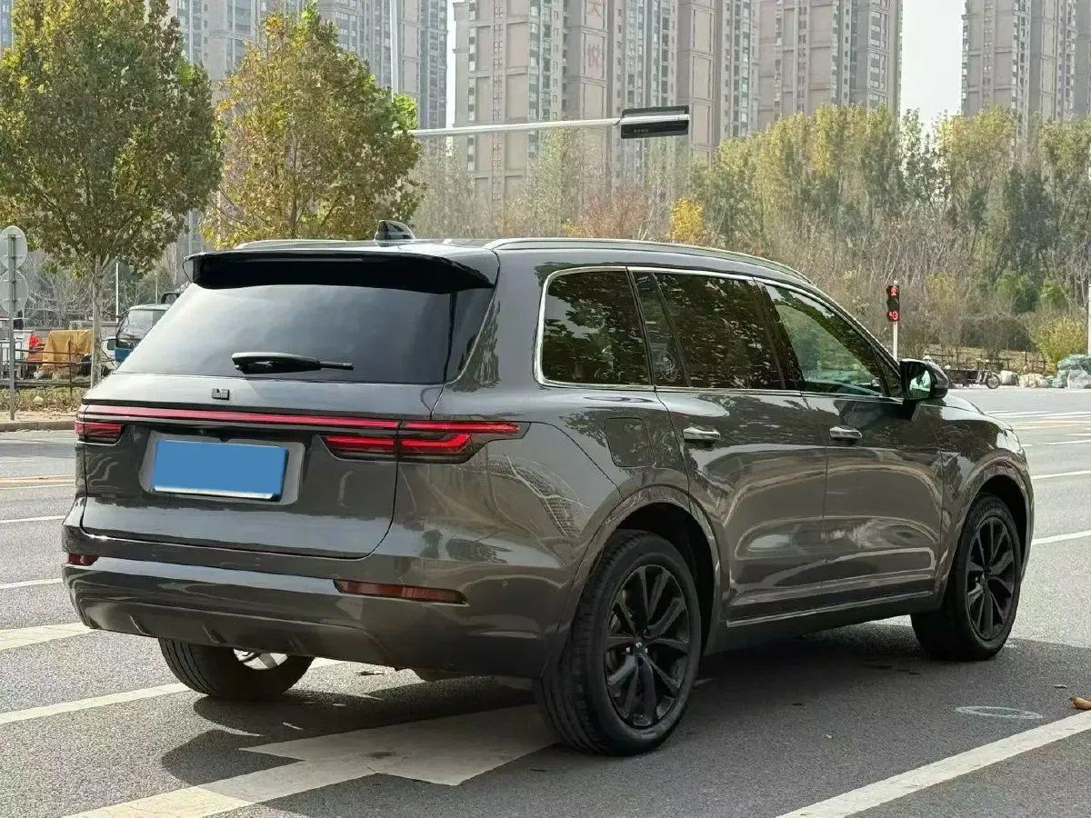 2021 Li ONE Range Extended 131HP REEV 40.5KWH,autocango,china used car exporter,china ev exporter,chinese used car exporter,chinese used ev exporter