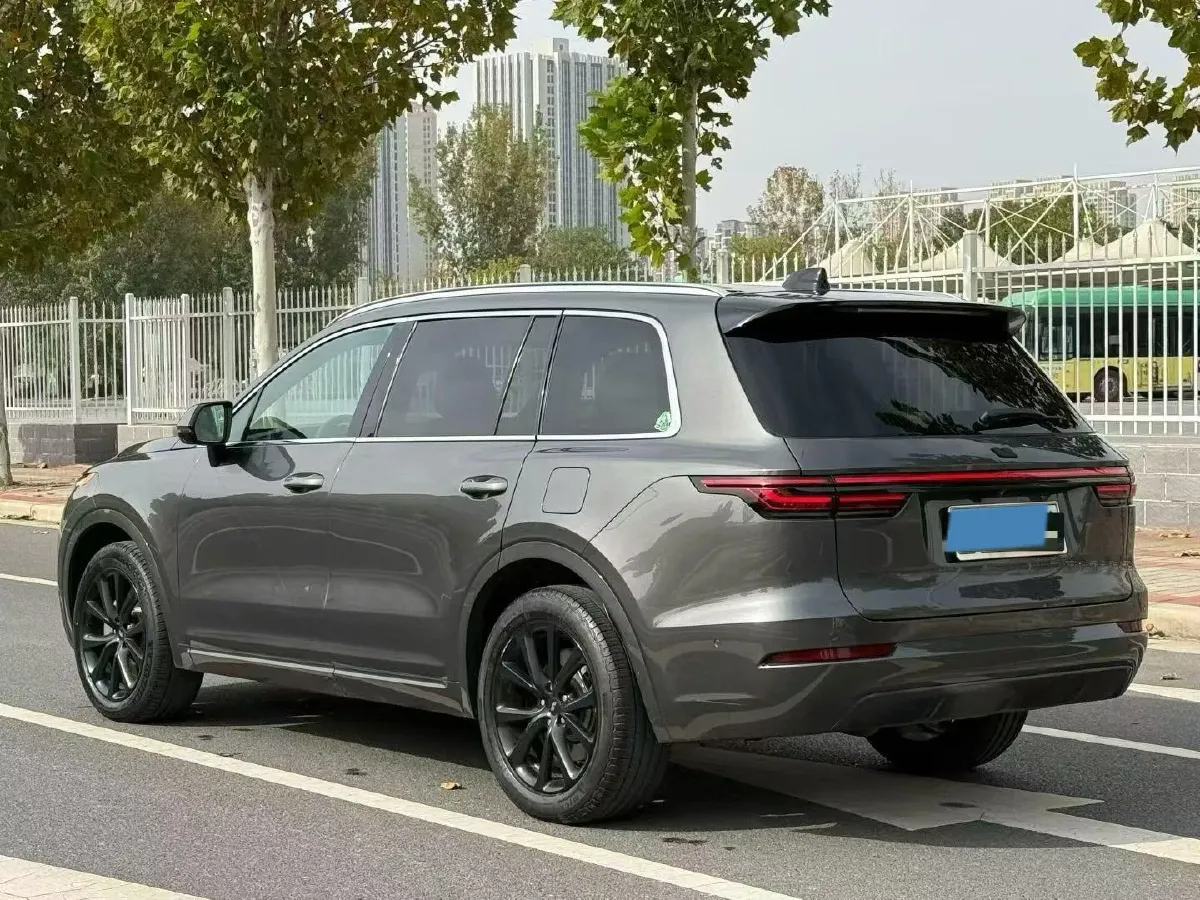 2021 Li ONE Range Extended 131HP REEV 40.5KWH,autocango,china used car exporter,china ev exporter,chinese used car exporter,chinese used ev exporter