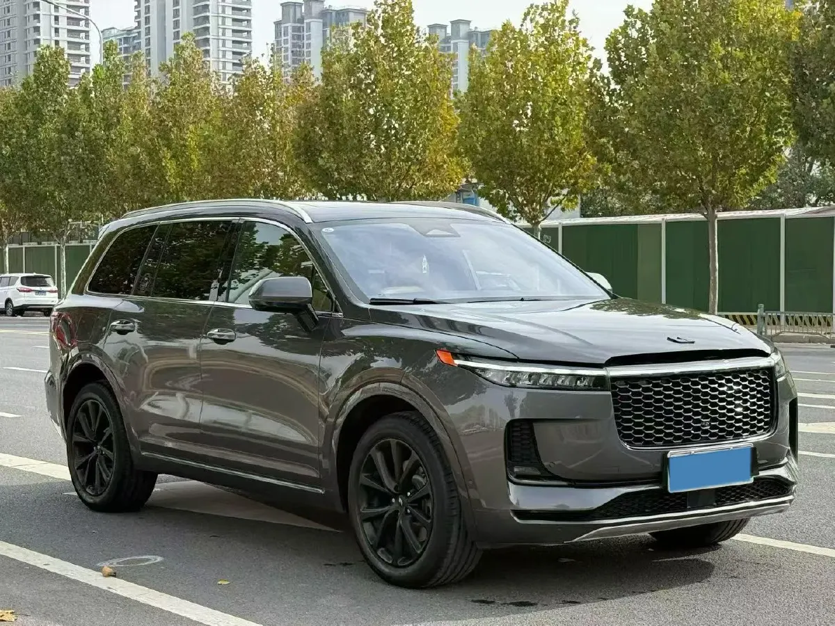 2021 Li ONE Range Extended 131HP REEV 40.5KWH,autocango,china used car exporter,china ev exporter,chinese used car exporter,chinese used ev exporter