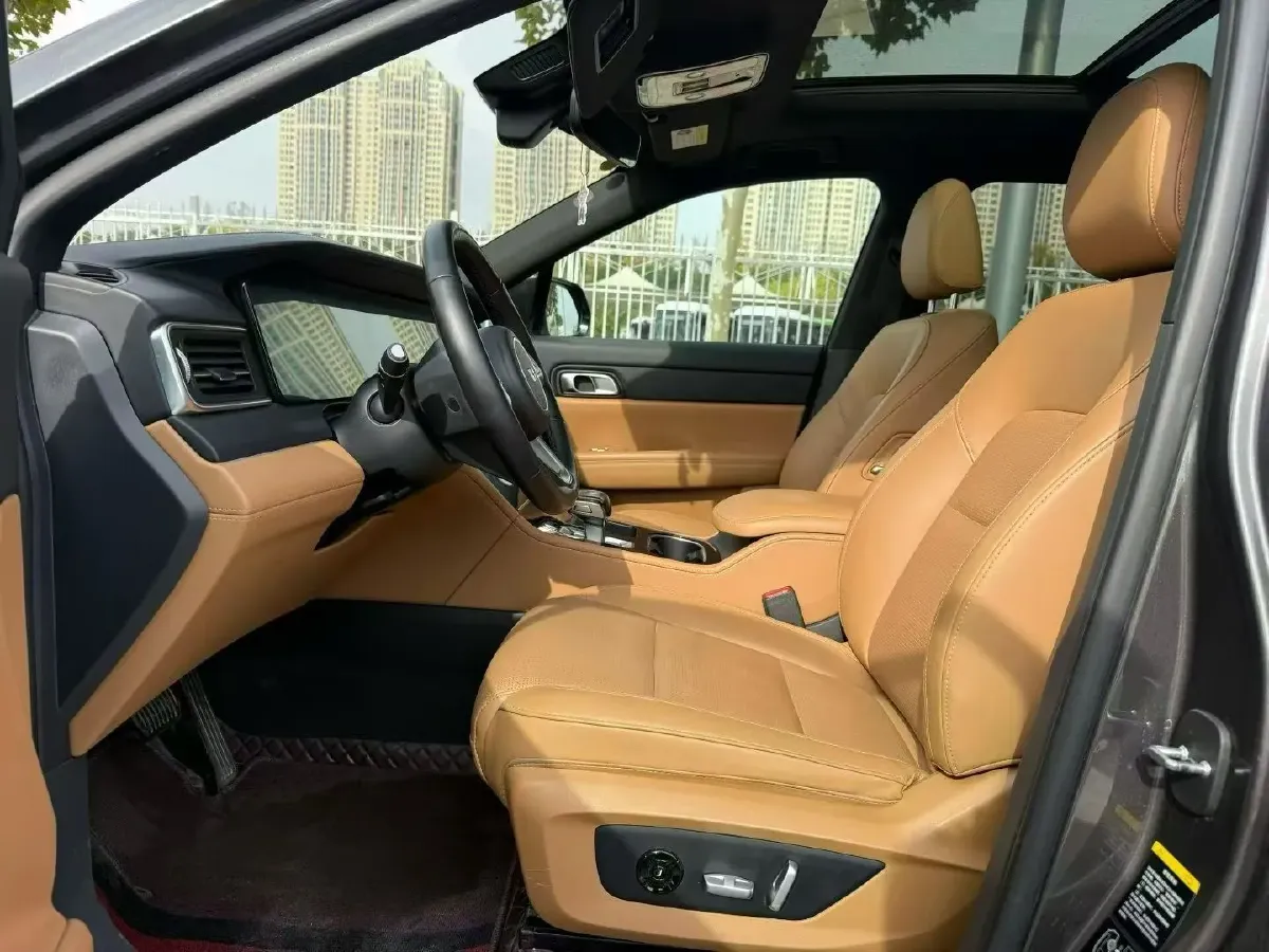 2021 Li ONE Range Extended 131HP REEV 40.5KWH,autocango,china used car exporter,china ev exporter,chinese used car exporter,chinese used ev exporter