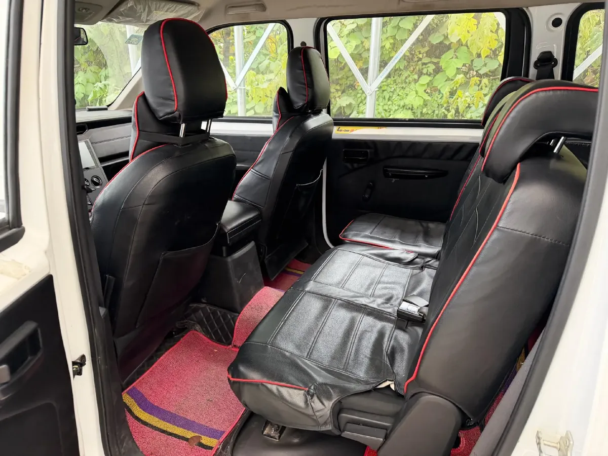 2020 WuLing HongGuang Plus 1.5T 147HP L4 6MT,autocango,china used car exporter,china ev exporter,chinese used car exporter,chinese used ev exporter