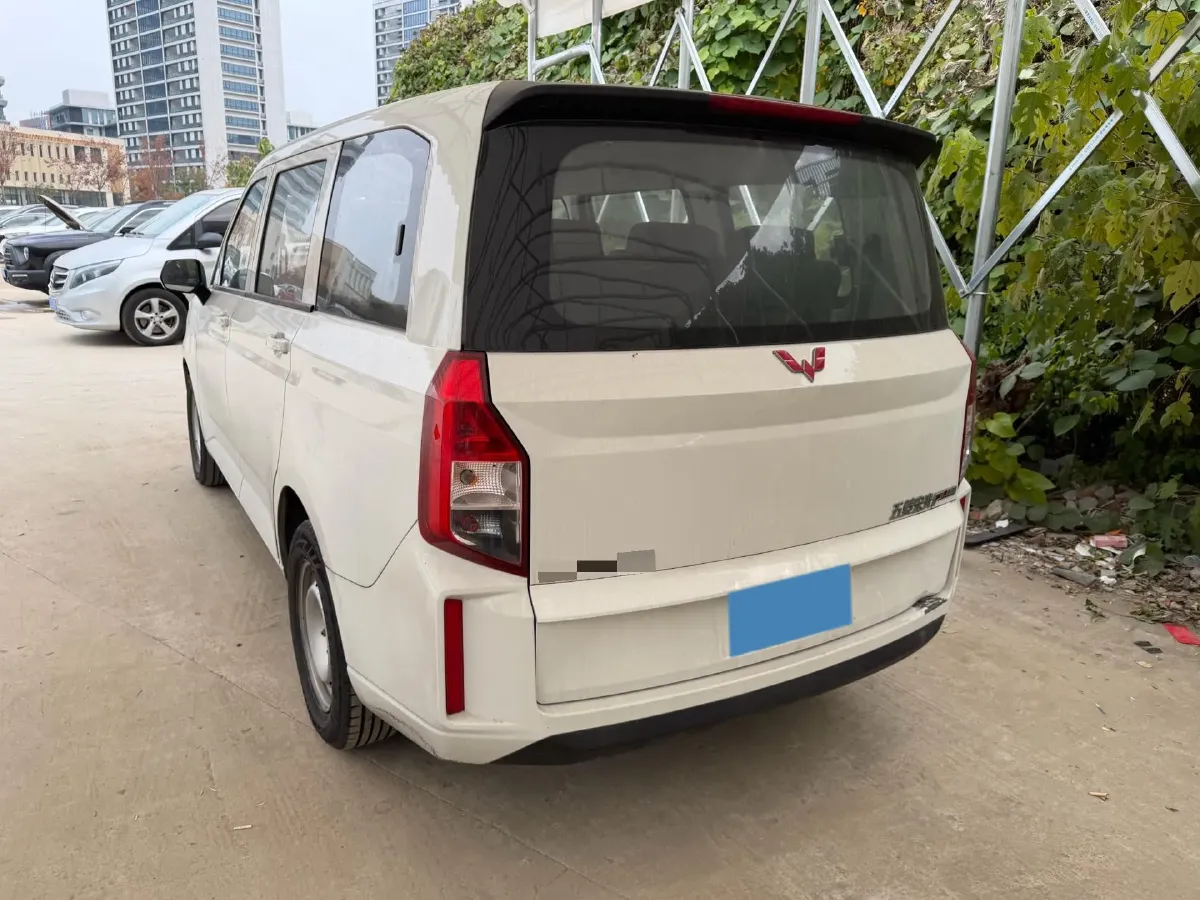 2020 WuLing HongGuang Plus 1.5T 147HP L4 6MT,autocango,china used car exporter,china ev exporter,chinese used car exporter,chinese used ev exporter