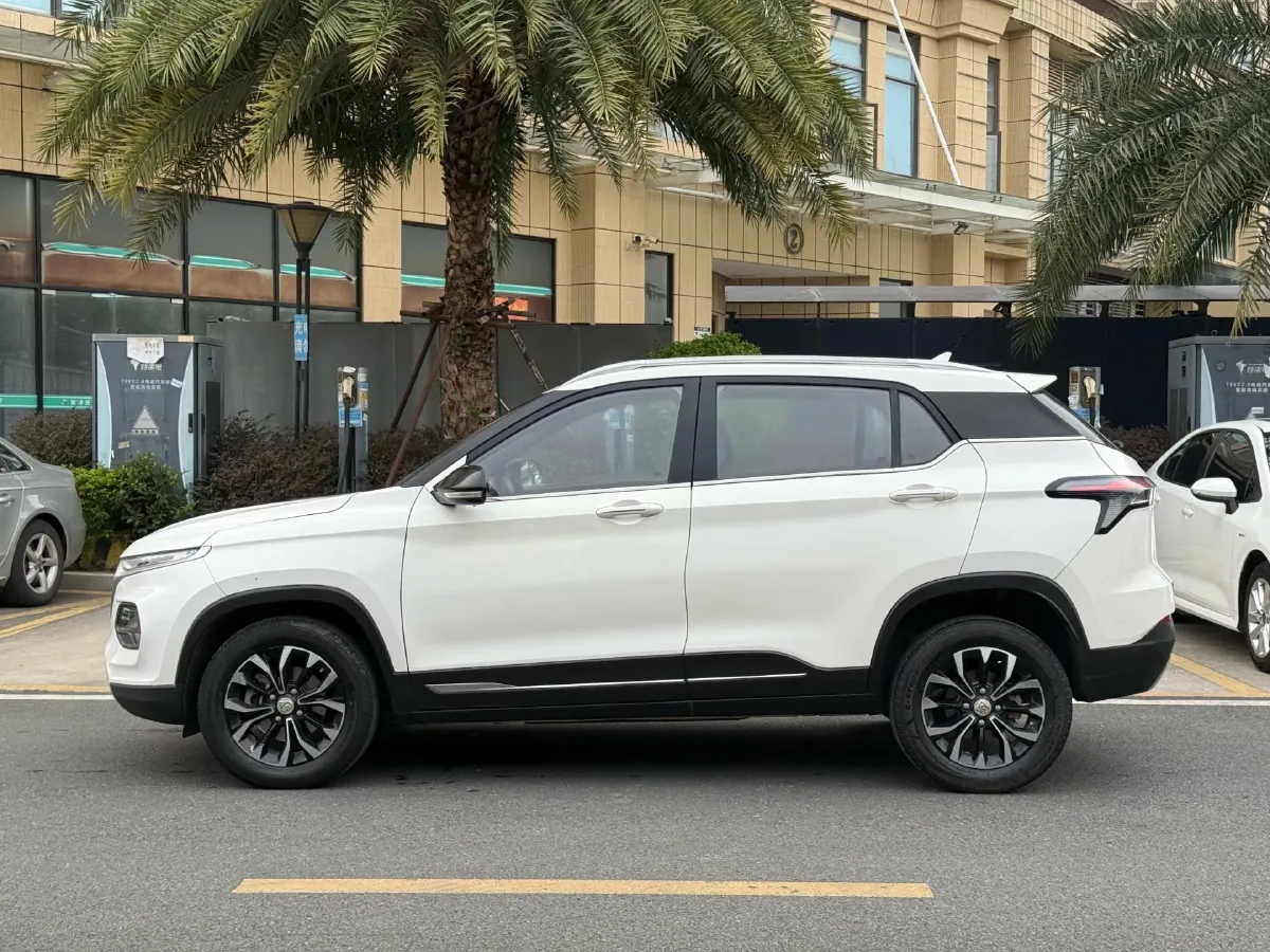 2019 Yema BoJun 1.5L 112HP L4 5MT,autocango,china used car exporter,china ev exporter,chinese used car exporter,chinese used ev exporter