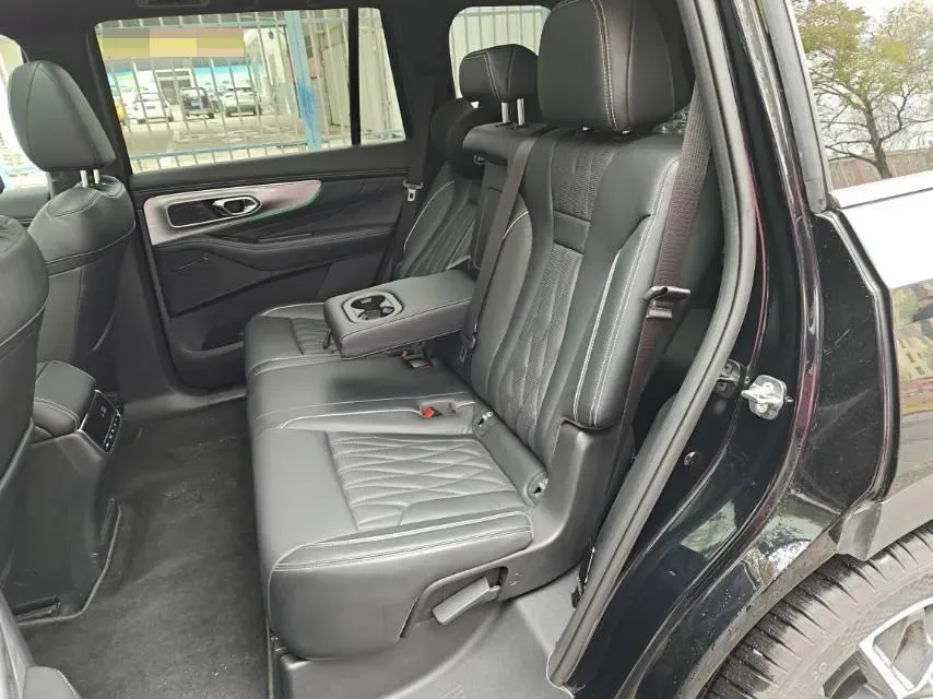 2024 GAC Trumpchi GS8 2.0T 252HP L4 8AT,autocango,china used car exporter,china ev exporter,chinese used car exporter,chinese used ev exporter