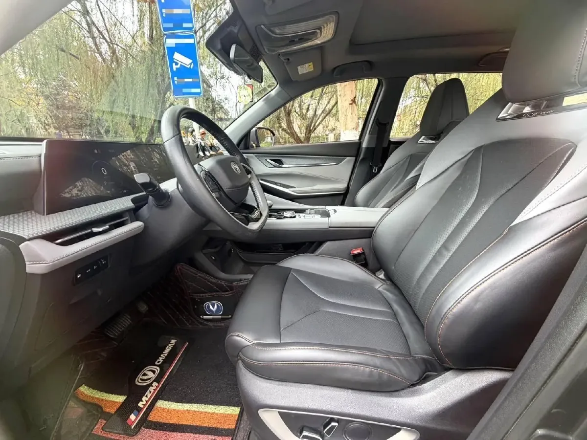 2022 ChangAn CS75 Plus 1.5T 188HP L4 8AT,autocango,china used car exporter,china ev exporter,chinese used car exporter,chinese used ev exporter