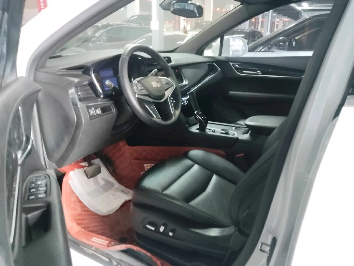 2021 Cadillac XT5 2.0T 237HP L4 9AT,autocango,china used car exporter,china ev exporter,chinese used car exporter,chinese used ev exporter