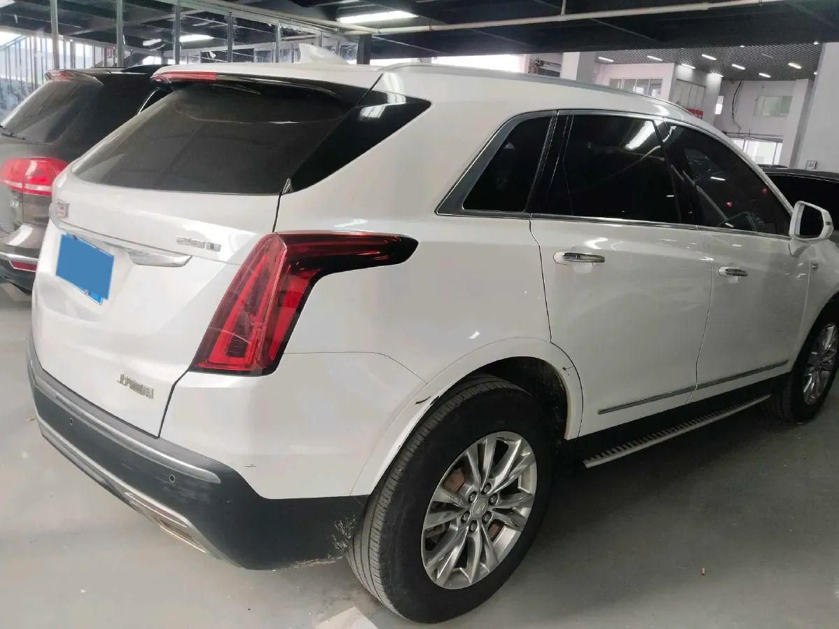2021 Cadillac XT5 2.0T 237HP L4 9AT,autocango,china used car exporter,china ev exporter,chinese used car exporter,chinese used ev exporter