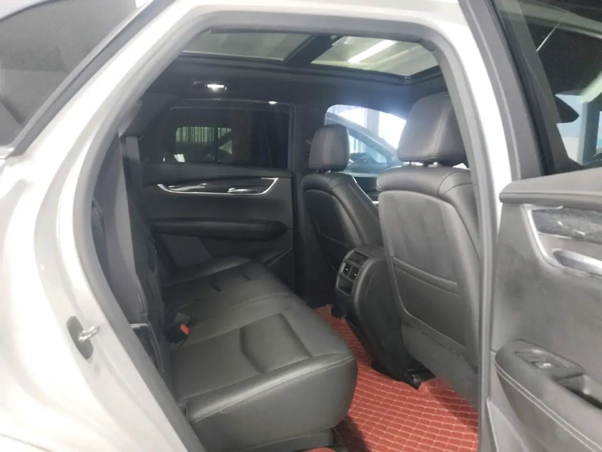2021 Cadillac XT5 2.0T 237HP L4 9AT,autocango,china used car exporter,china ev exporter,chinese used car exporter,chinese used ev exporter