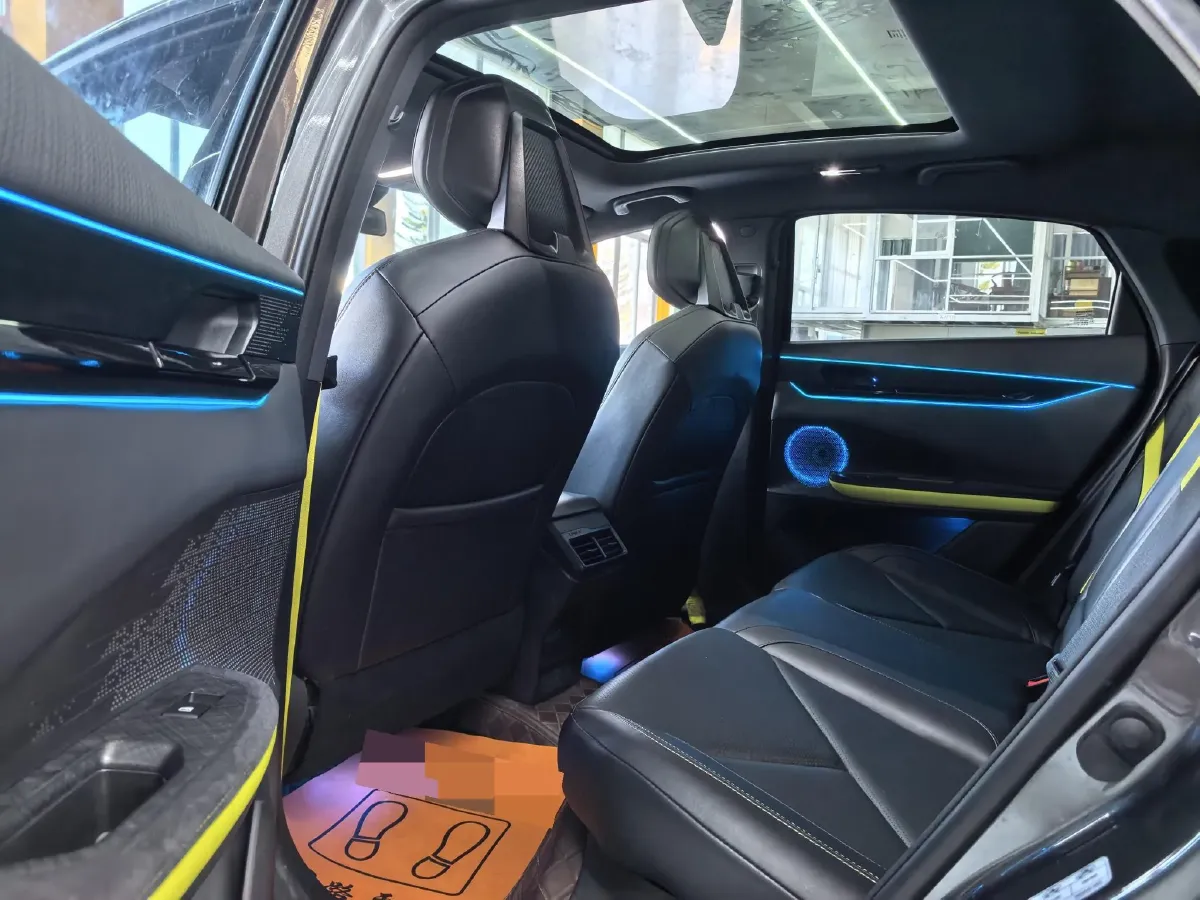 2022 ChangAn UNI-V 1.5T 188HP L4 7DCT,autocango,china used car exporter,china ev exporter,chinese used car exporter,chinese used ev exporter