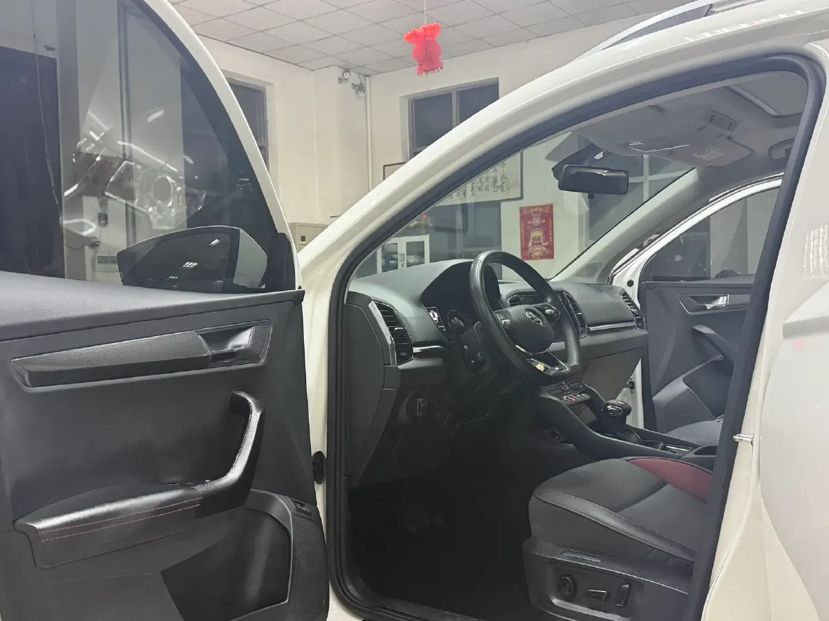 2022 Skoda Karoq 1.4T 150HP L4 7DCT,autocango,china used car exporter,china ev exporter,chinese used car exporter,chinese used ev exporter